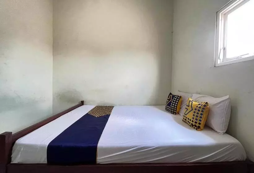 Hotelli Spot On 93423 Kost Berkah