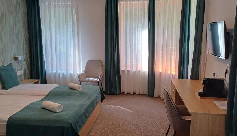 酒店 Villa Bellini Borszék