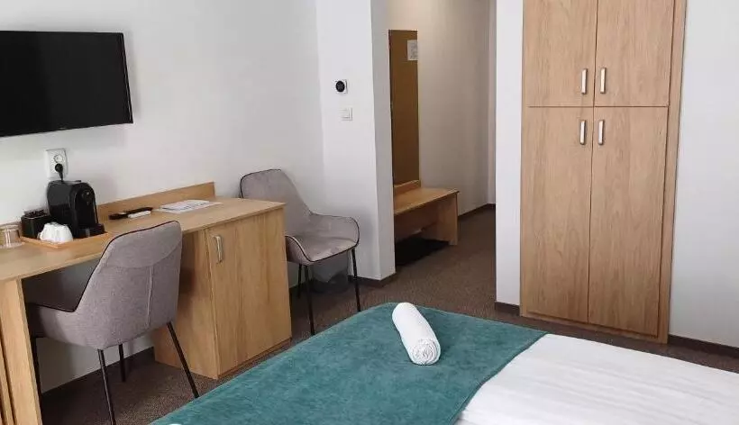 ホテル Villa Bellini Borszék