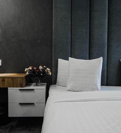 London Hotel Yerevan