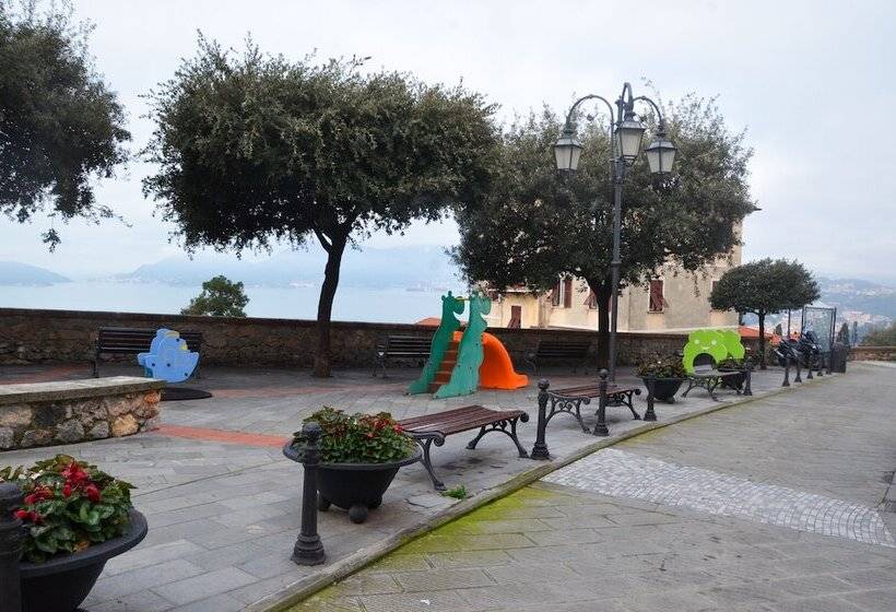 Пансион Demivie Guesthouse