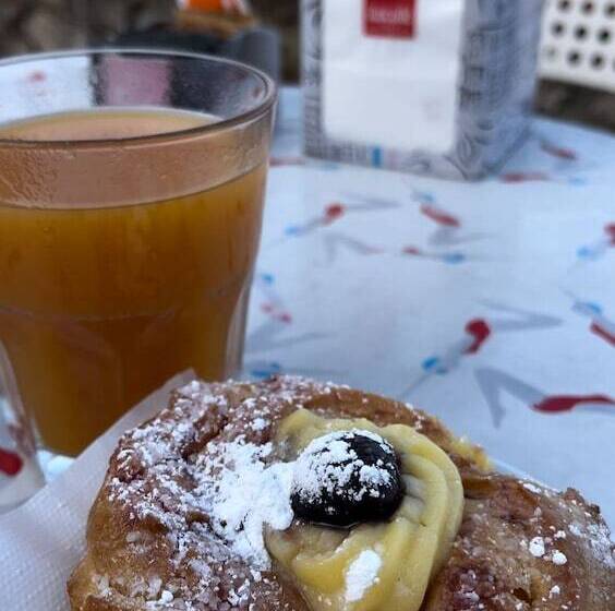 Пансион Demivie Guesthouse