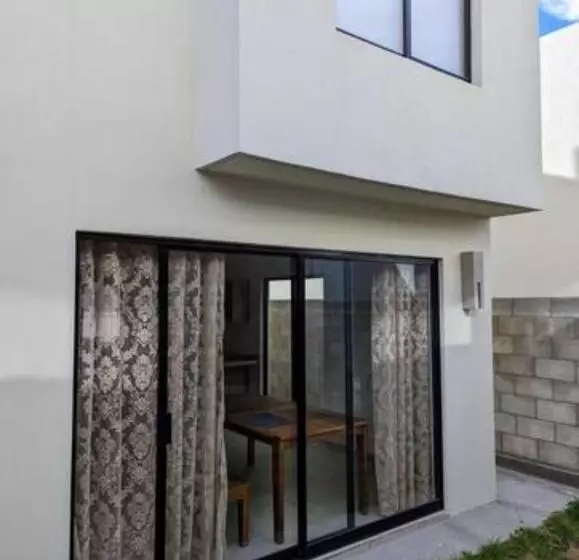 ペンション Habitación Con Baño Privado, Frente Al Conin