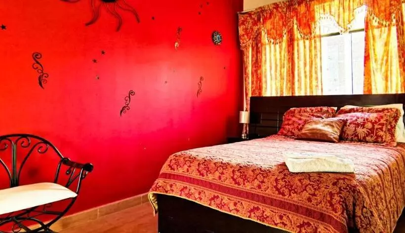 پانسیون Hostal Keymar