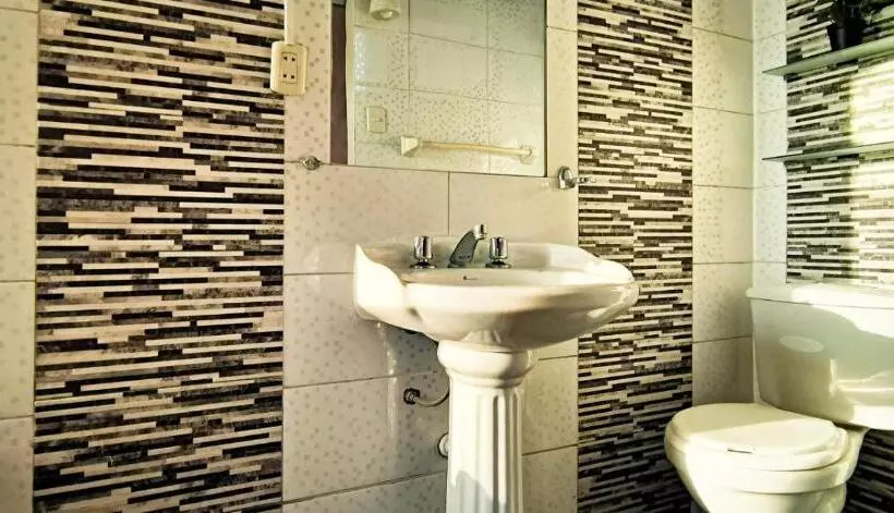 پانسیون Hostal Keymar