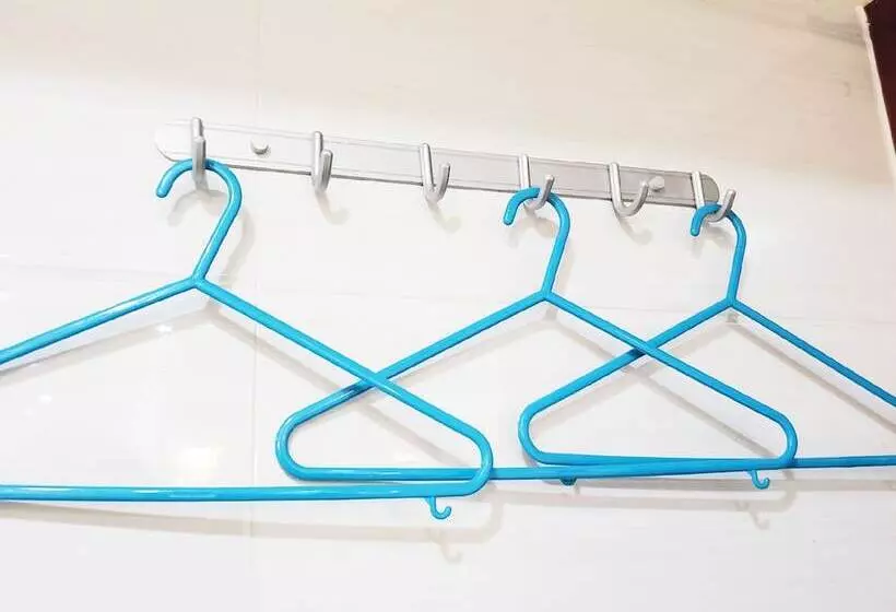 پانسیون International Metro Guest House