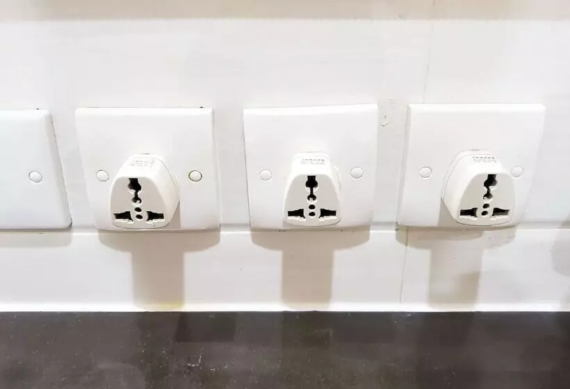 پانسیون International Metro Guest House