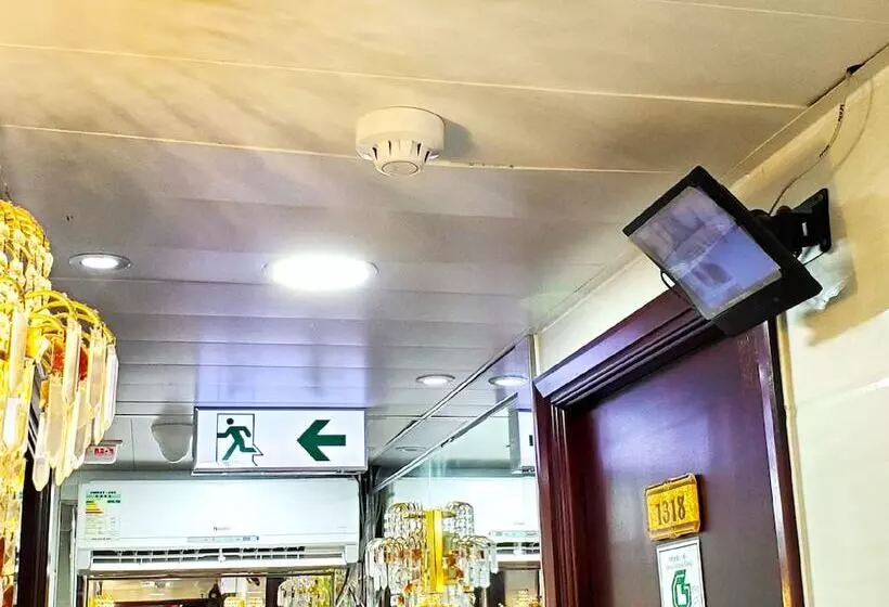 پانسیون International Metro Guest House