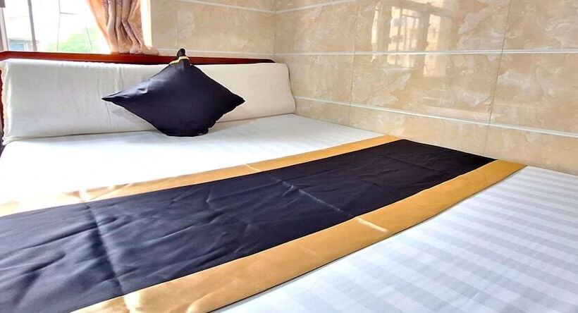 پانسیون International Metro Guest House