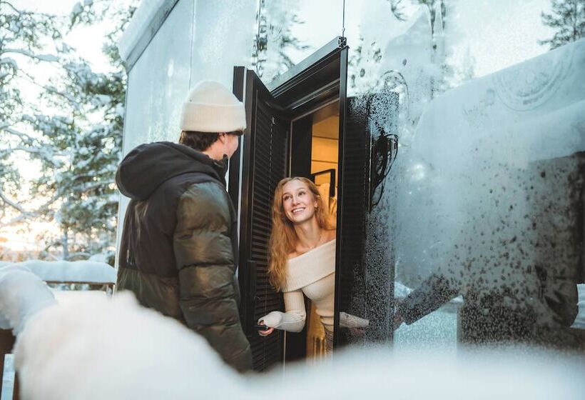 پانسیون Invisible Forest Lodge