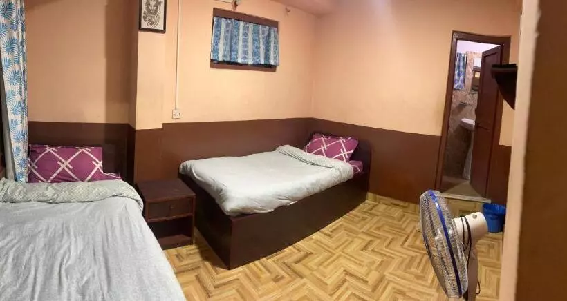 پانسیون Nirvaan Guest House