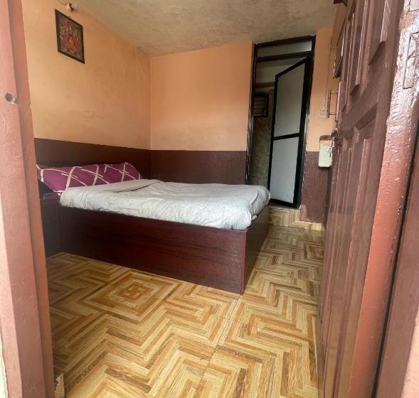 پانسیون Nirvaan Guest House