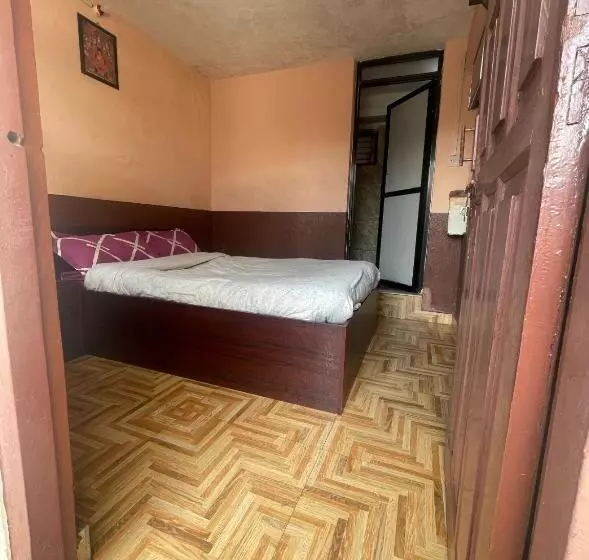 پانسیون Nirvaan Guest House