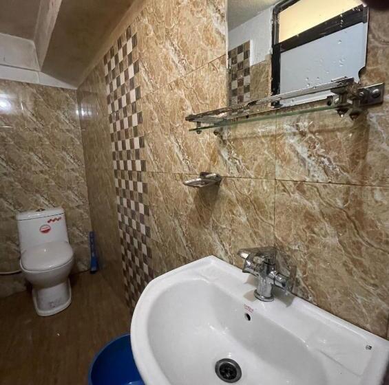 پانسیون Nirvaan Guest House