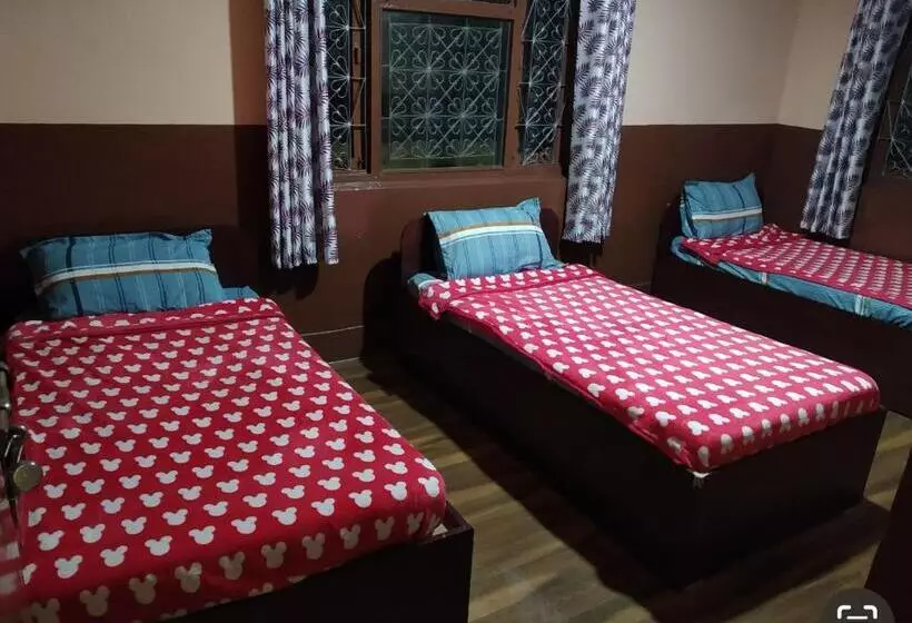 پانسیون Nirvaan Guest House
