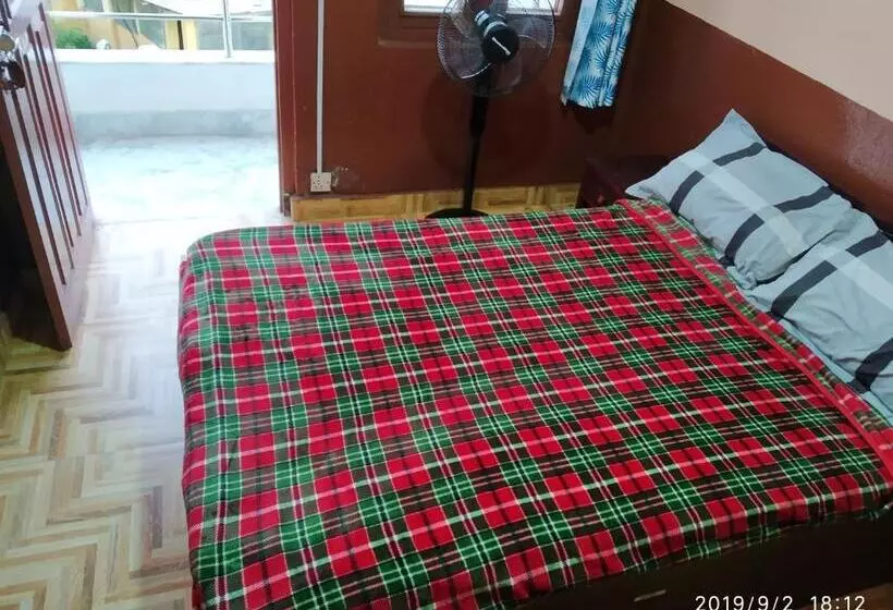 پانسیون Nirvaan Guest House