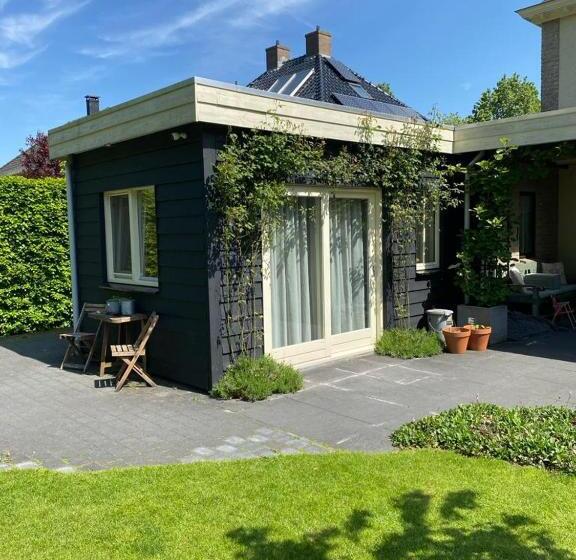 펜션 Noflik Heerenveen