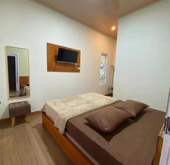 ペンション Resy Home Syariah Dekat Alun2 Wonosobo