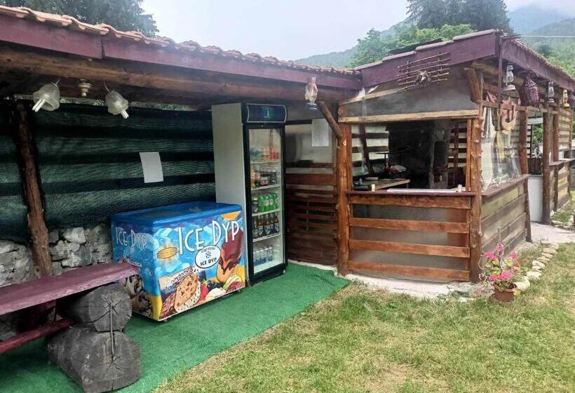 بنسيون Sc Simi Gugea Srl