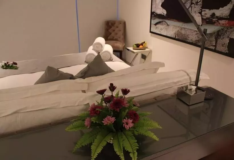 Aamiaismajoitus (B&B) Agandau House