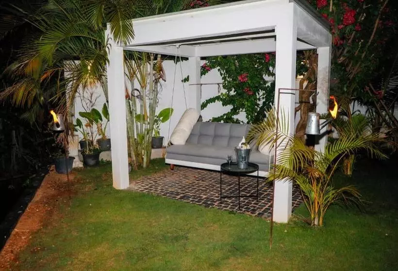 Aamiaismajoitus (B&B) Agandau House