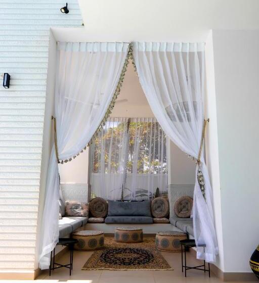 Bed and Breakfast Agandau House