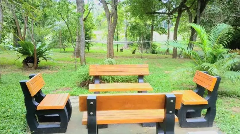 ベッドアンドブレックファースト Sorry We Are Close Now!! Green View Cabana