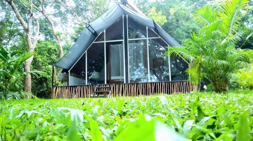 Bed and Breakfast Sorry We Are Close Now!! Green View Cabana