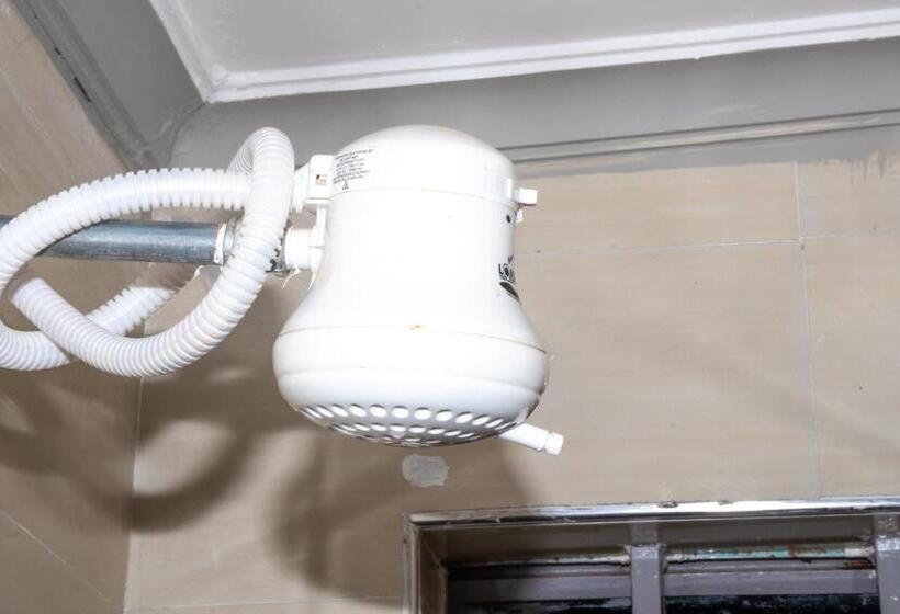 تختخواب و صبحانه Lavish Haven Home