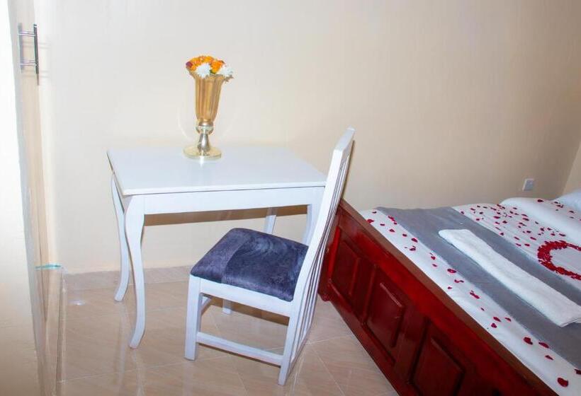 تختخواب و صبحانه Lavish Haven Home