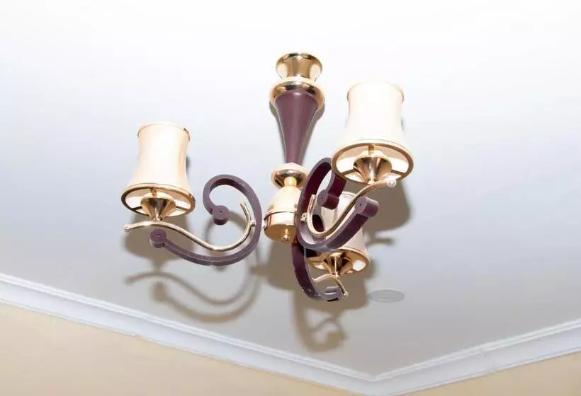 تختخواب و صبحانه Lavish Haven Home