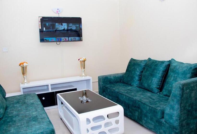 تختخواب و صبحانه Lavish Haven Home