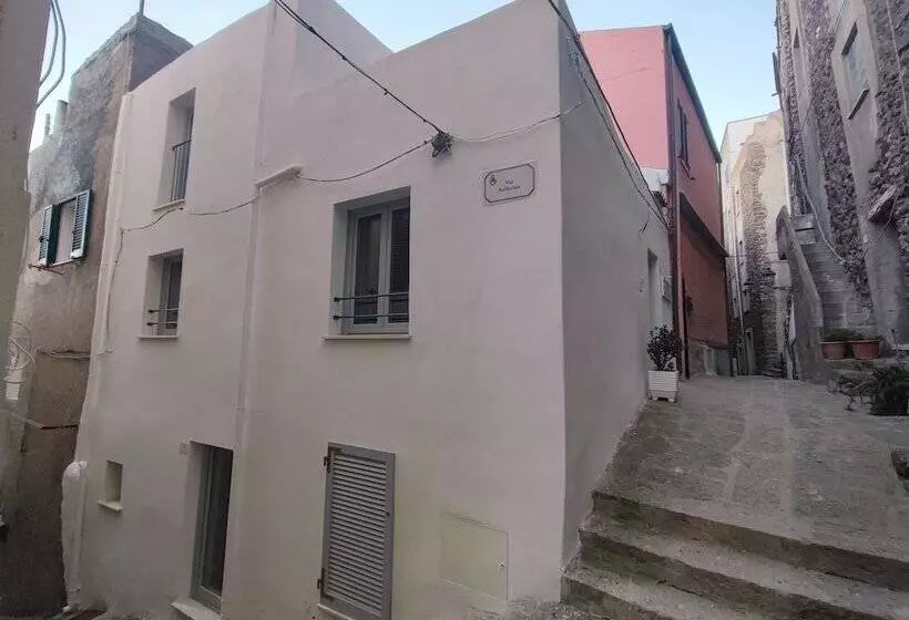 ベッドアンドブレックファースト Residenza Nel Borgo L Appusentu