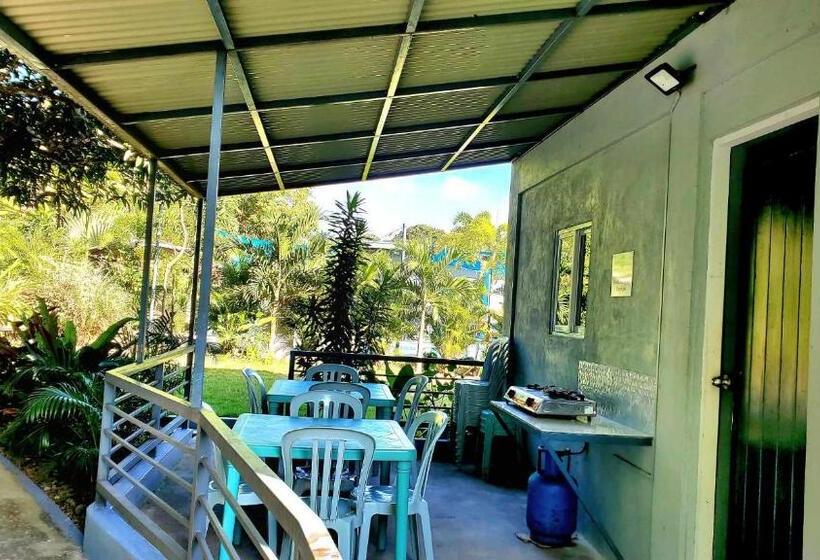 Hidden Palms Inn/resort La Union