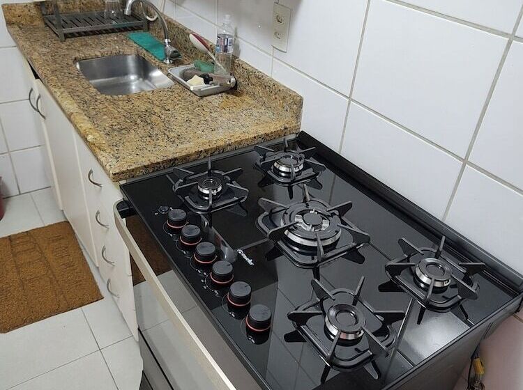 Hostel For One Com Quarto De Solteiro E Banheiro Privativos