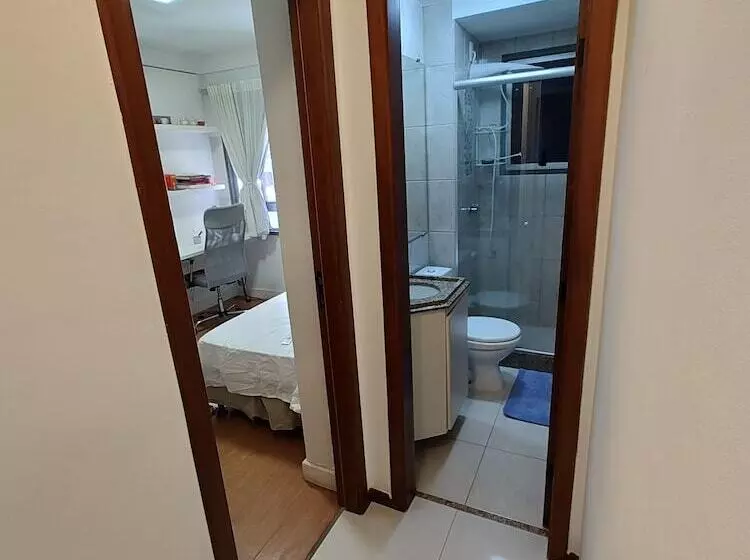 Hostel For One Com Quarto De Solteiro E Banheiro Privativos