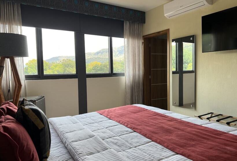 Hotel Cinco Diamantes