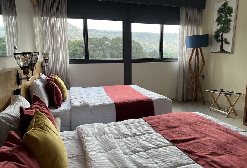 Hotel Cinco Diamantes