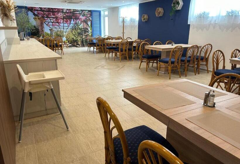 בית מלון כפרי Danelis