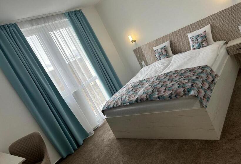 בית מלון כפרי Danelis