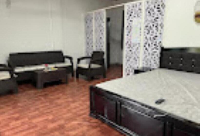 호텔 Farm House,palm Castle , Savarde