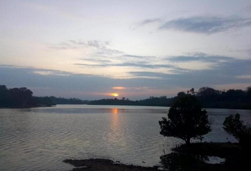 هتل Manas Mtwapa Mombasa