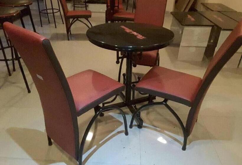 هتل Manas Mtwapa Mombasa