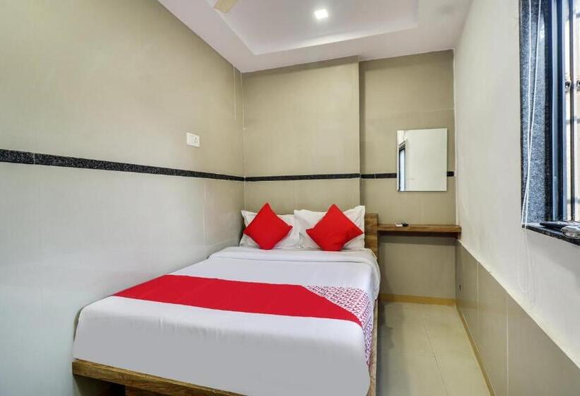 فندق Oyo Flagship Sri Lodge