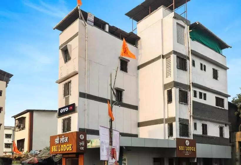 ホテル Oyo Flagship Sri Lodge