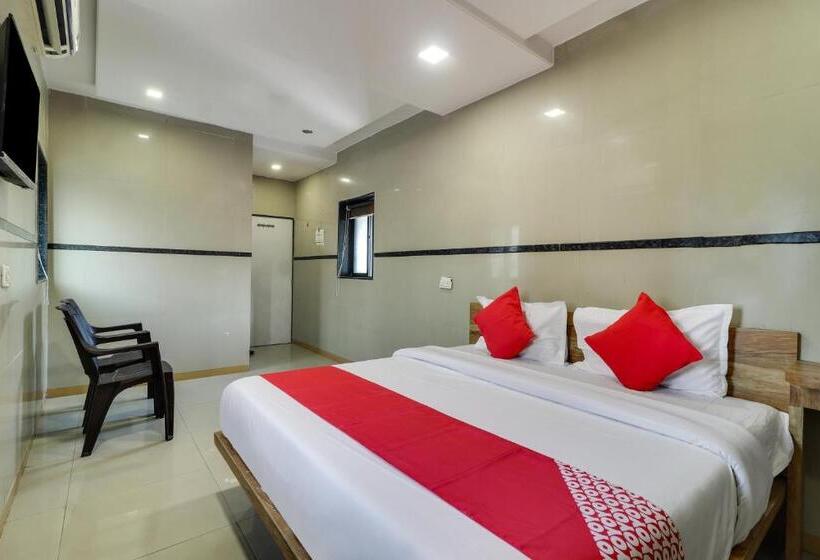 فندق Oyo Flagship Sri Lodge