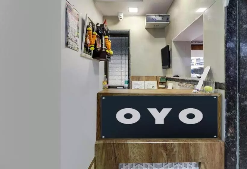 ホテル Oyo Flagship Sri Lodge