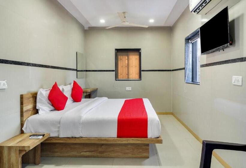 فندق Oyo Flagship Sri Lodge