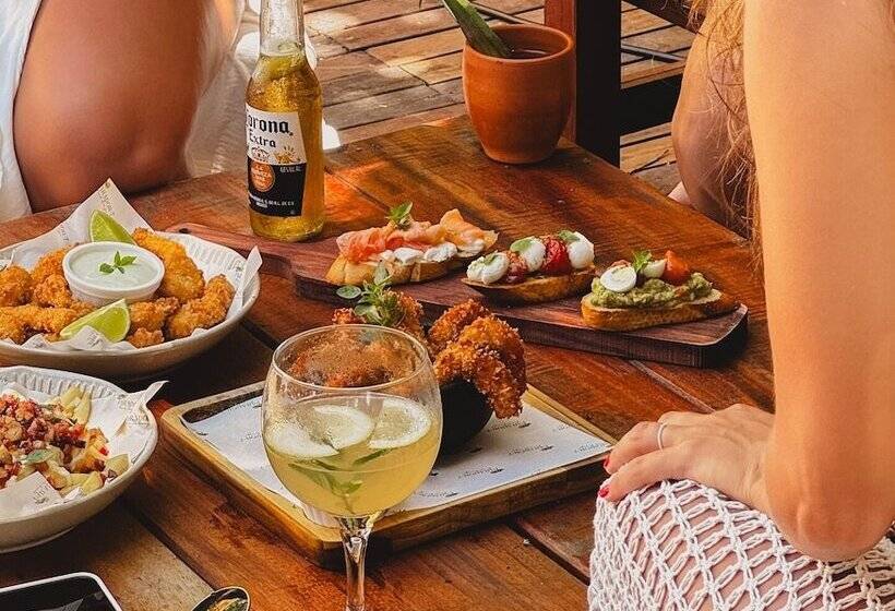 هتل Parador 7 Bangalôs