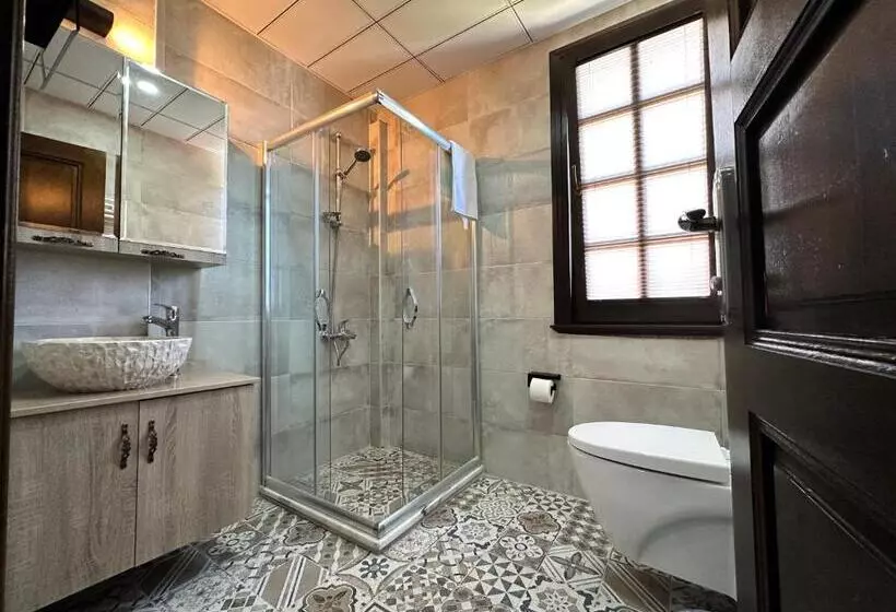 İli̇a Buti̇k Otel
